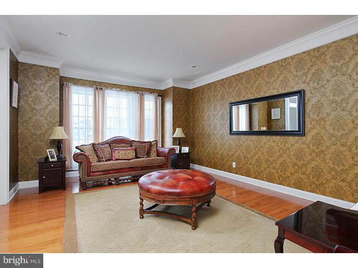 214 Hopkins Road Mickleton, NJ 08056 - Photo 4 of 24 Living Room