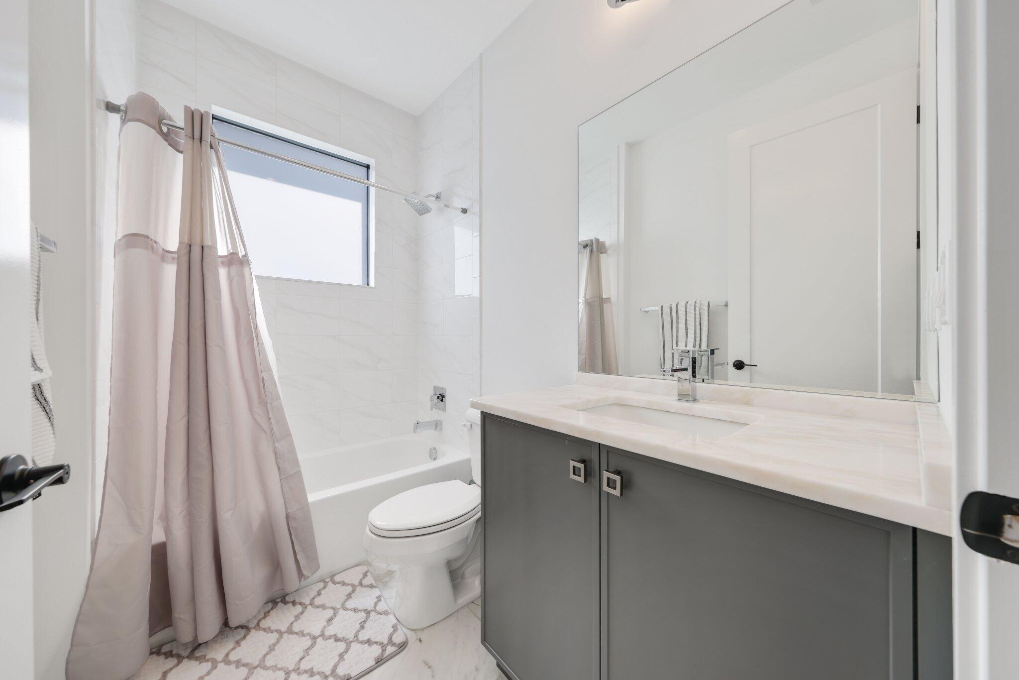 8116 Laurel Falls Drive Boca Raton, FL 33496 - Photo 46 of 81 Bedroom #3 Bathroom