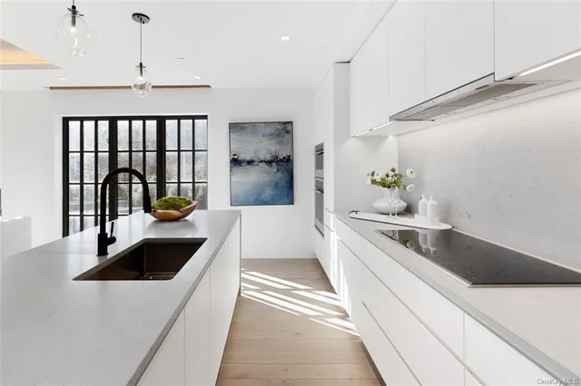 $1,375,000 | 41 Richmondville, Unit 109, Westport, CT 06880