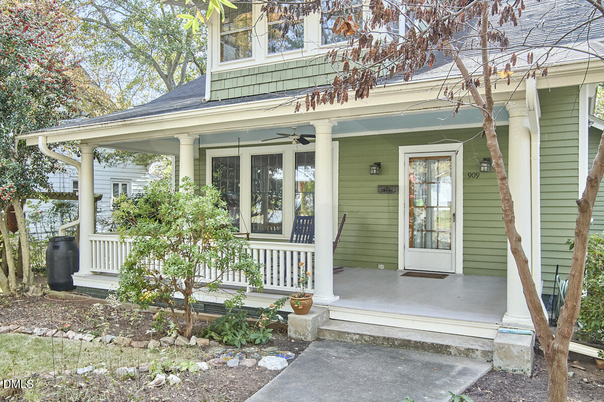 909 West Lenoir Street Raleigh, NC 27603 - Photo 2 of 8 front view of a house with a porch