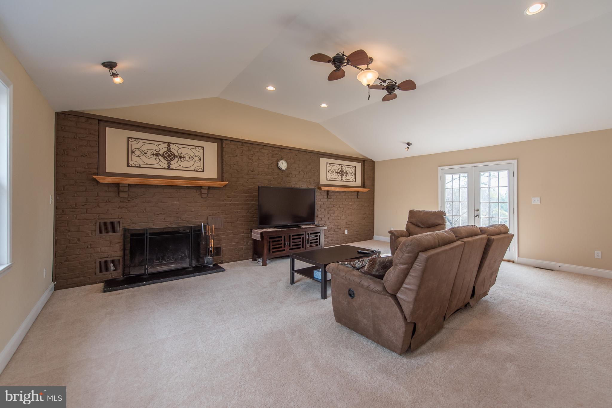 12625 Triadelphia Road Ellicott City, MD 21042 - Photo 3 of 29 Family Room