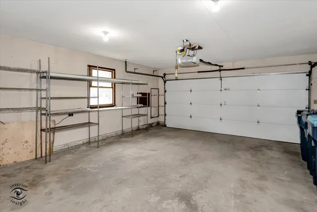 $2,150 | 18 Laurel Lane, Grant Park, IL 60940