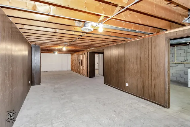 $2,150 | 18 Laurel Lane, Grant Park, IL 60940