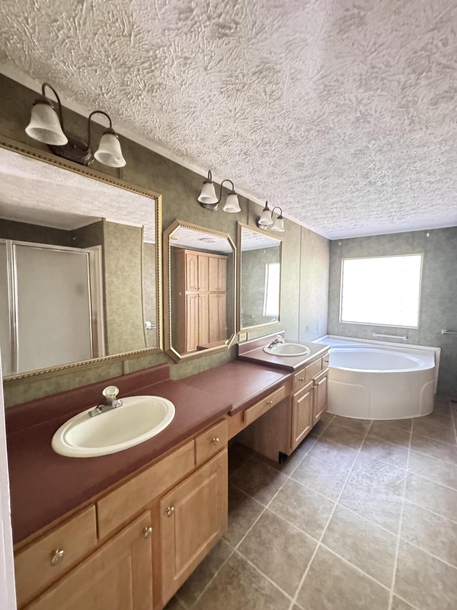 977 Macon Lane Walterboro, SC 29488 - Photo 23 of 27 20260129_165517793_iOS