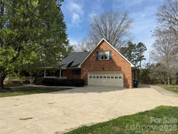 $675,000 | 175 Briarfield Drive, Mooresville, NC 28115