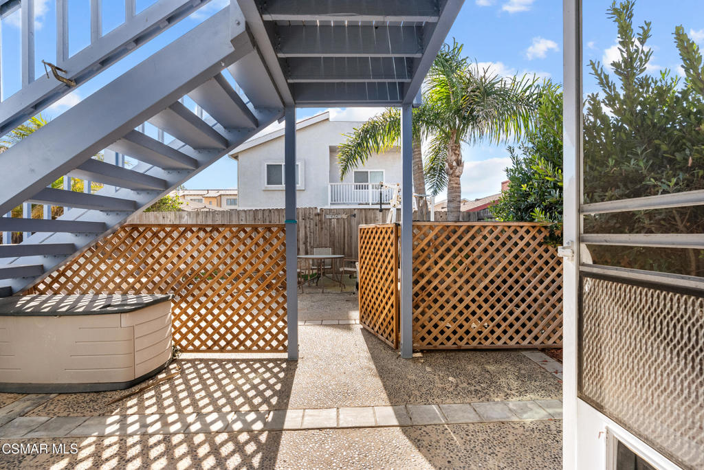 5138 Outrigger Way, Unit 1 Oxnard, CA 93035 - Photo 15 of 20 a view of outdoor space