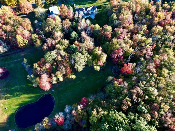 $179,900 | 86 Case Street, Granby, CT 06090