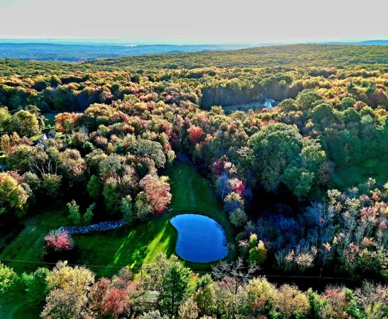 $179,900 | 86 Case Street, Granby, CT 06090