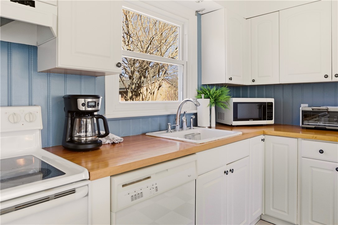 415 Wapping Road Portsmouth, RI 02871 - Photo 22 of 43