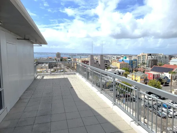 $5,690 | 1580 Union Street, Unit 705, San Diego, CA 92101