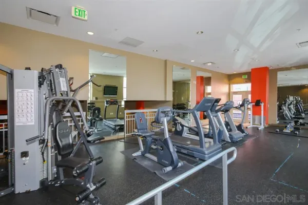 $5,690 | 1580 Union Street, Unit 705, San Diego, CA 92101