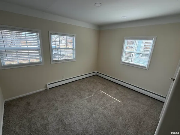 $124,900 | 929 Goltra Avenue, Jacksonville, IL 62650