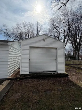 $124,900 | 929 Goltra Avenue, Jacksonville, IL 62650