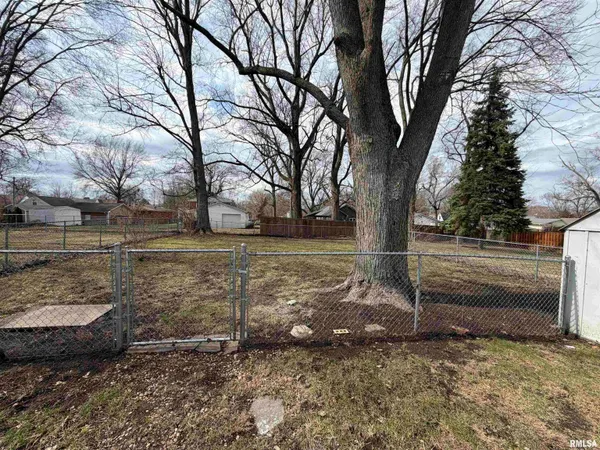 $124,900 | 929 Goltra Avenue, Jacksonville, IL 62650