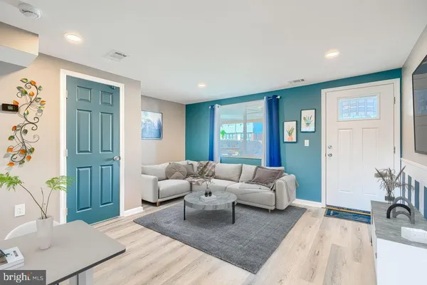 $2,100 | 800 Seckel Court, Baltimore, MD 21227