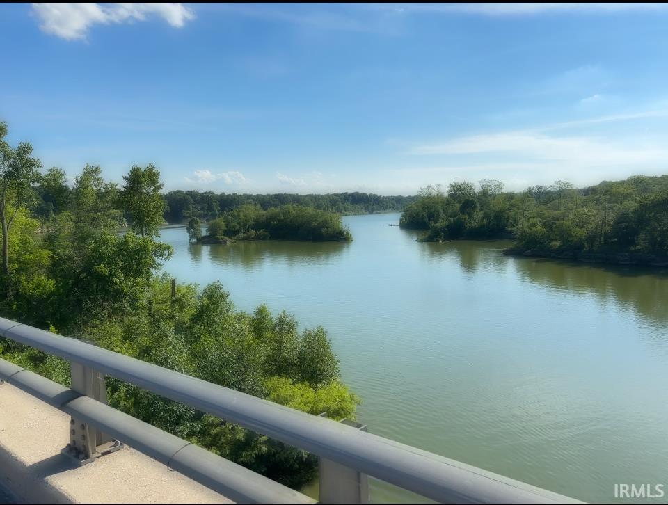 100 North Delaware Lane Somerset, IN 46940 - Photo 3 of 18