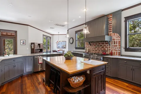 $1,695,000 | 10212 Amwell Cove, Unit 3, Austin, TX 78733