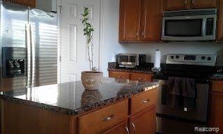 3302 Connors Drive Rochester, MI 48307 - Photo 2 of 17 kitchen.jpg