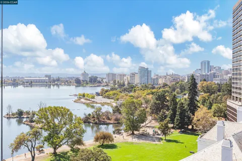$740,000 | 492 Staten Avenue, Unit 1102, Oakland, CA 94610