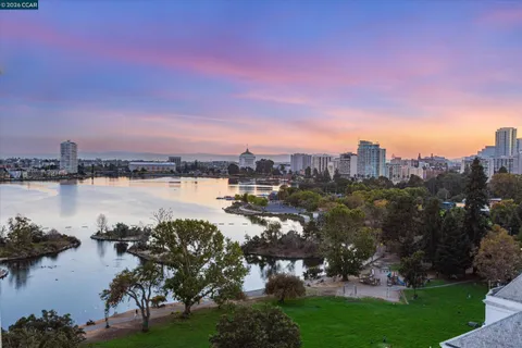 $740,000 | 492 Staten Avenue, Unit 1102, Oakland, CA 94610