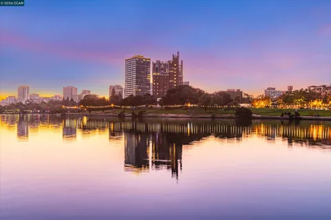 $740,000 | 492 Staten Avenue, Unit 1102, Oakland, CA 94610