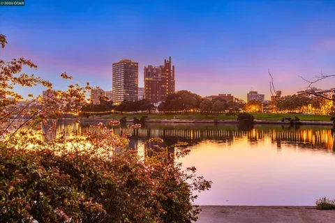 $740,000 | 492 Staten Avenue, Unit 1102, Oakland, CA 94610