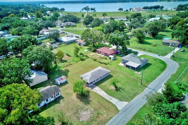 $210,000 | 276 Willow Avenue, Eagle Lake, FL 33839