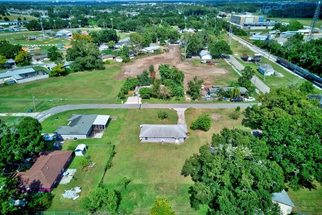 $210,000 | 276 Willow Avenue, Eagle Lake, FL 33839