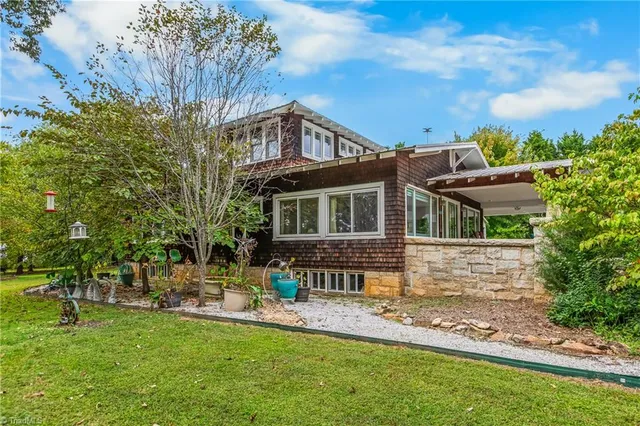 $525,000 | 637 Stokesburg Road, Walnut Cove, NC 27052