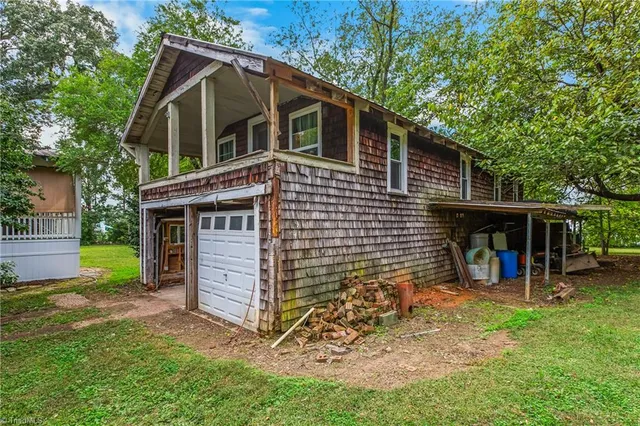 $525,000 | 637 Stokesburg Road, Walnut Cove, NC 27052