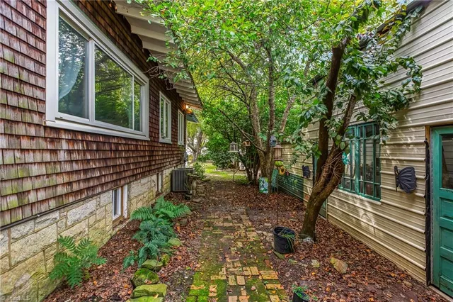 $525,000 | 637 Stokesburg Road, Walnut Cove, NC 27052