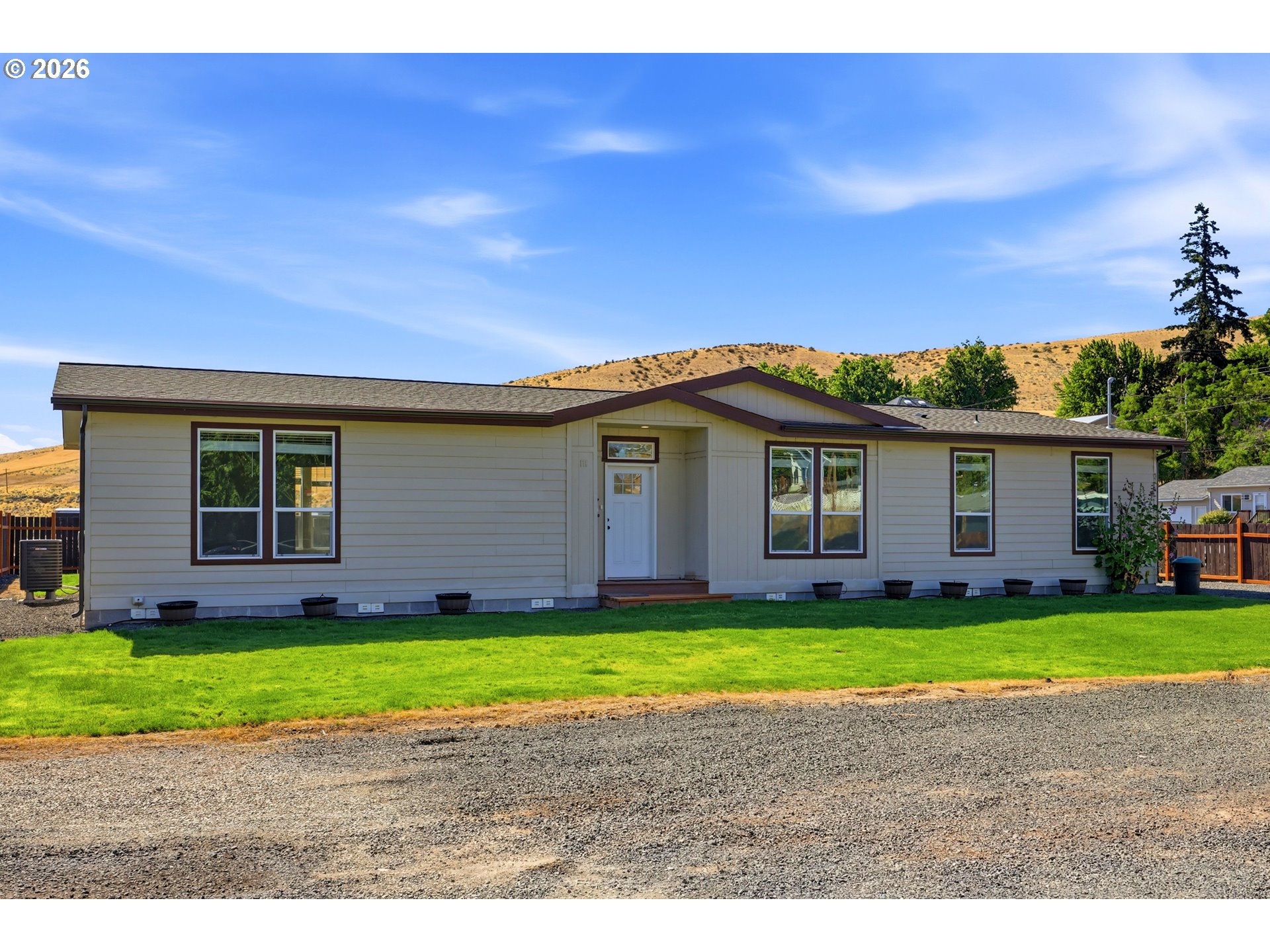 111 Northwest Vanderpool Street Dufur, OR 97021 - Photo 1 of 34