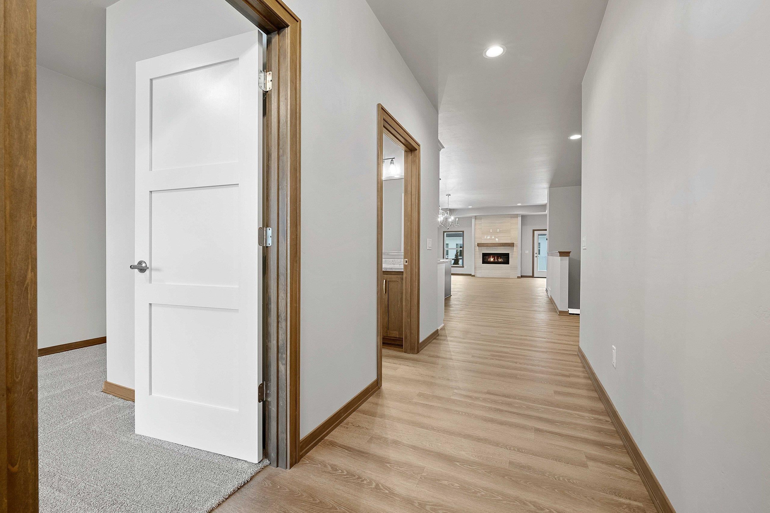 487 Papermill Circle Kimberly, WI 54136 - Photo 3 of 41