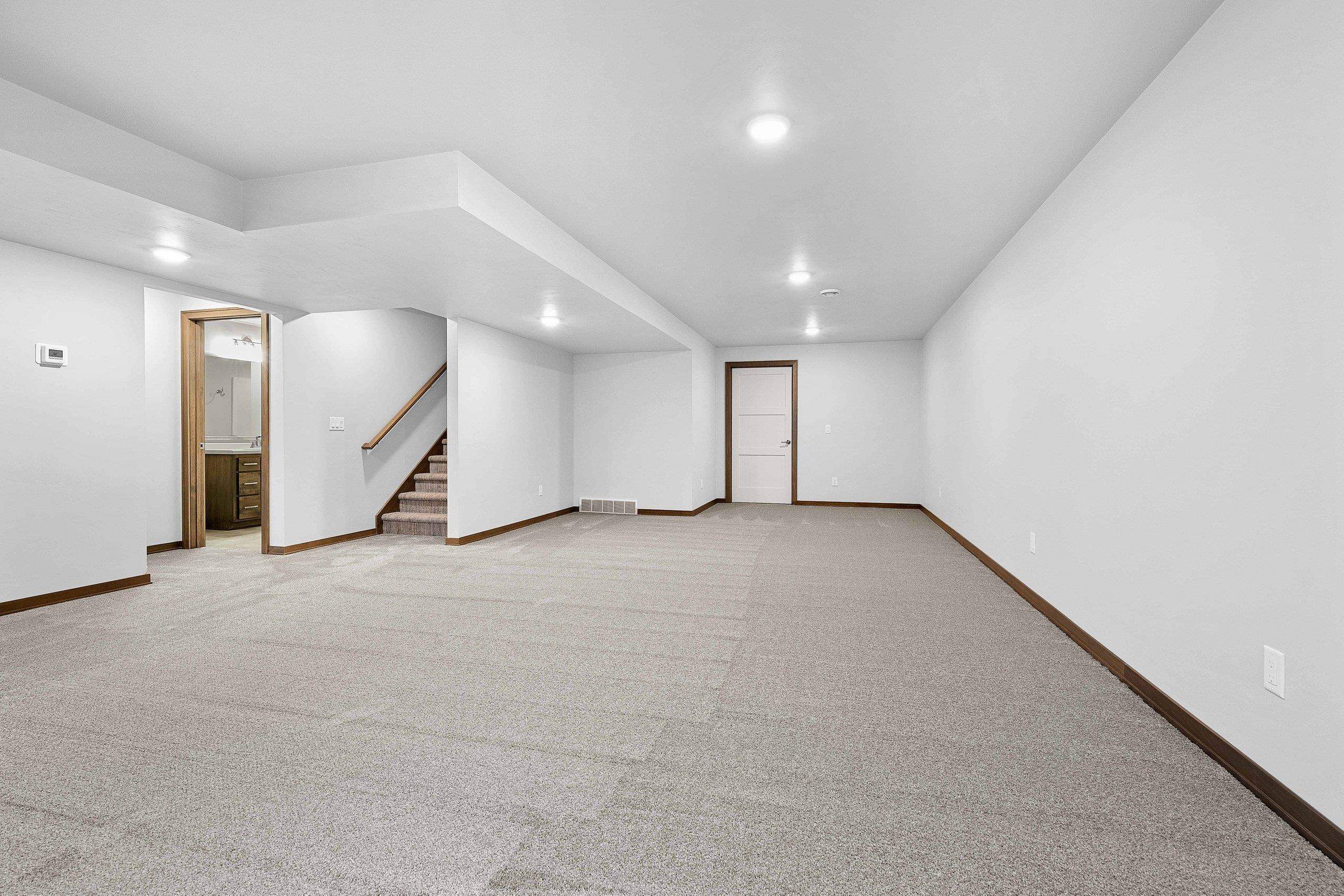 487 Papermill Circle Kimberly, WI 54136 - Photo 32 of 41