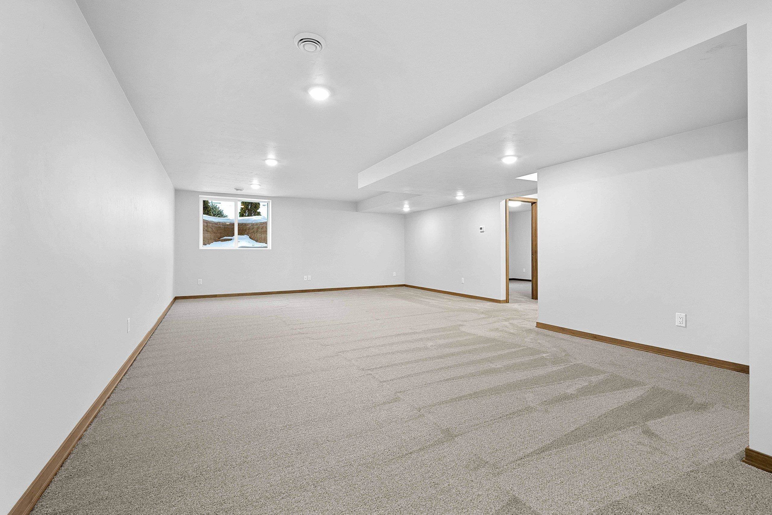 487 Papermill Circle Kimberly, WI 54136 - Photo 34 of 41