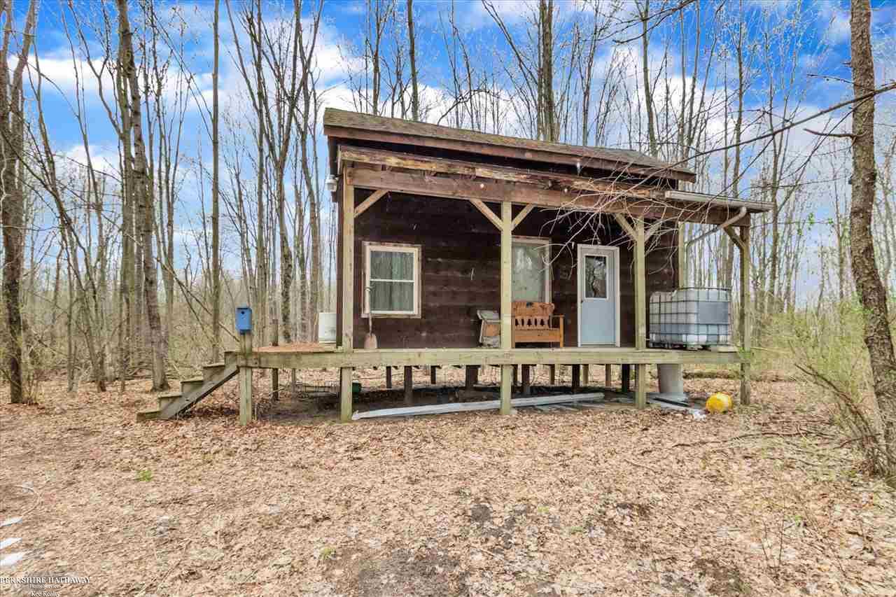 4805 Hess Road Vassar, MI 48768 - Photo 53 of 54 50072260-52.JPG