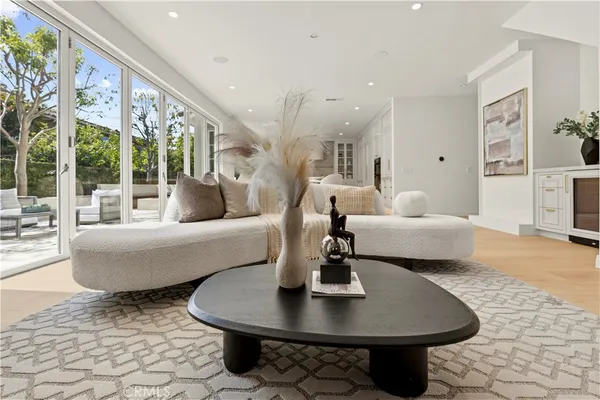 $3,600,000 | 6 Mountainbrook, Irvine, CA 92620