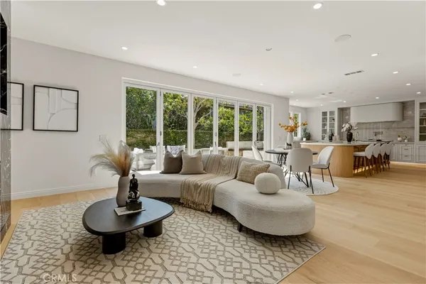 $3,600,000 | 6 Mountainbrook, Irvine, CA 92620