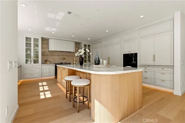 $3,600,000 | 6 Mountainbrook, Irvine, CA 92620