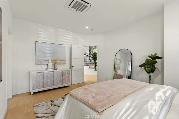 $3,580,000 | 6 Mountainbrook, Irvine, CA 92620