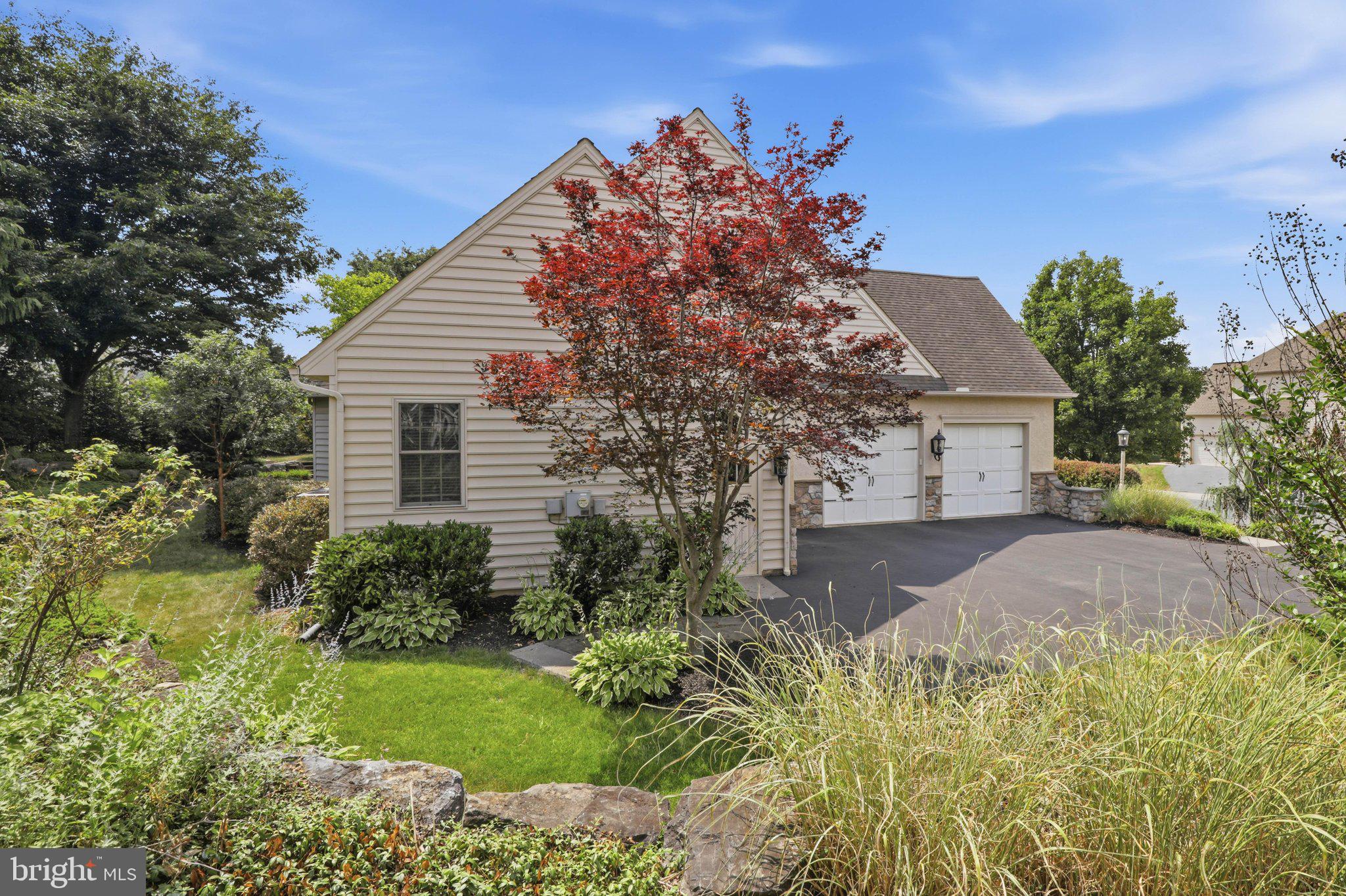 340 Royal Hunt Way Lititz, PA 17543 - Photo 60 of 65 Back View
