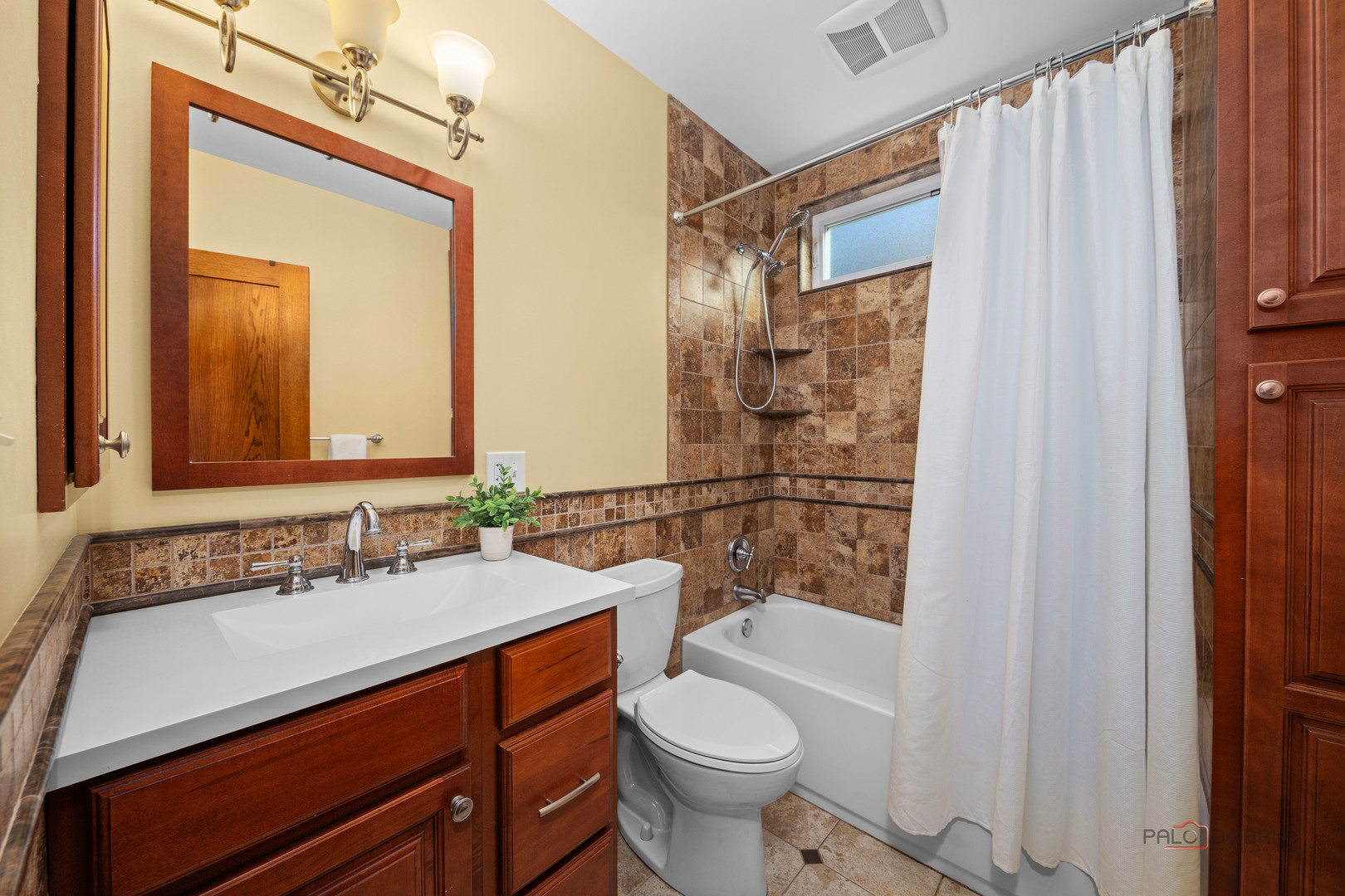 4313 North Ridgeway Avenue Chicago, IL 60618 - Photo 13 of 48 Gallery Image 13