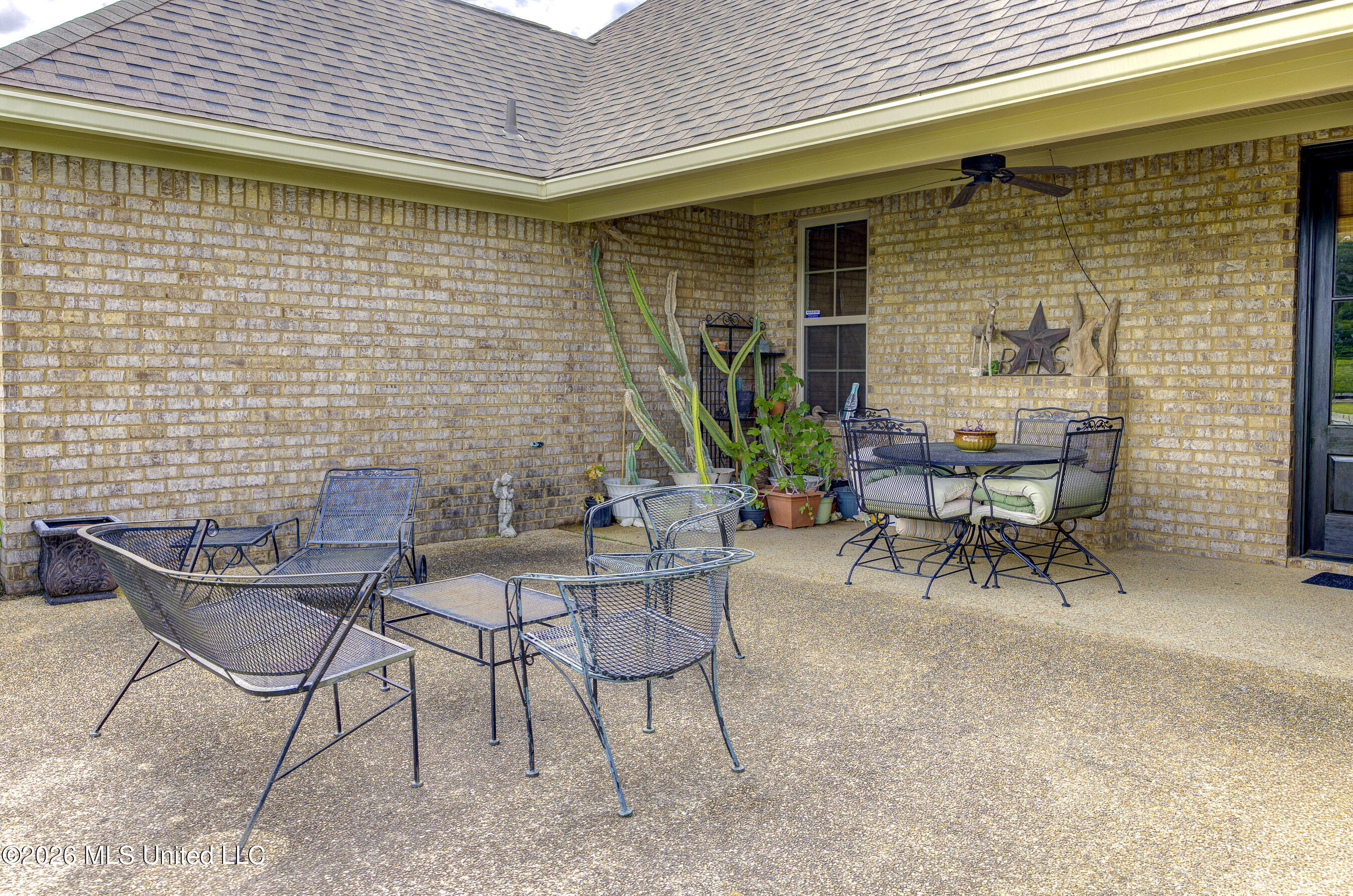 219 Madison Ridge Road Vicksburg, MS 39180 - Photo 24 of 29 Patio 1