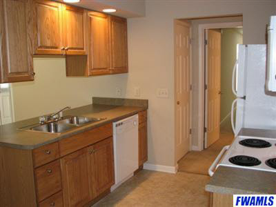 9903 Oak Trail Road Fort Wayne, IN 46825 - Photo 8 of 13 Gallery Image 8