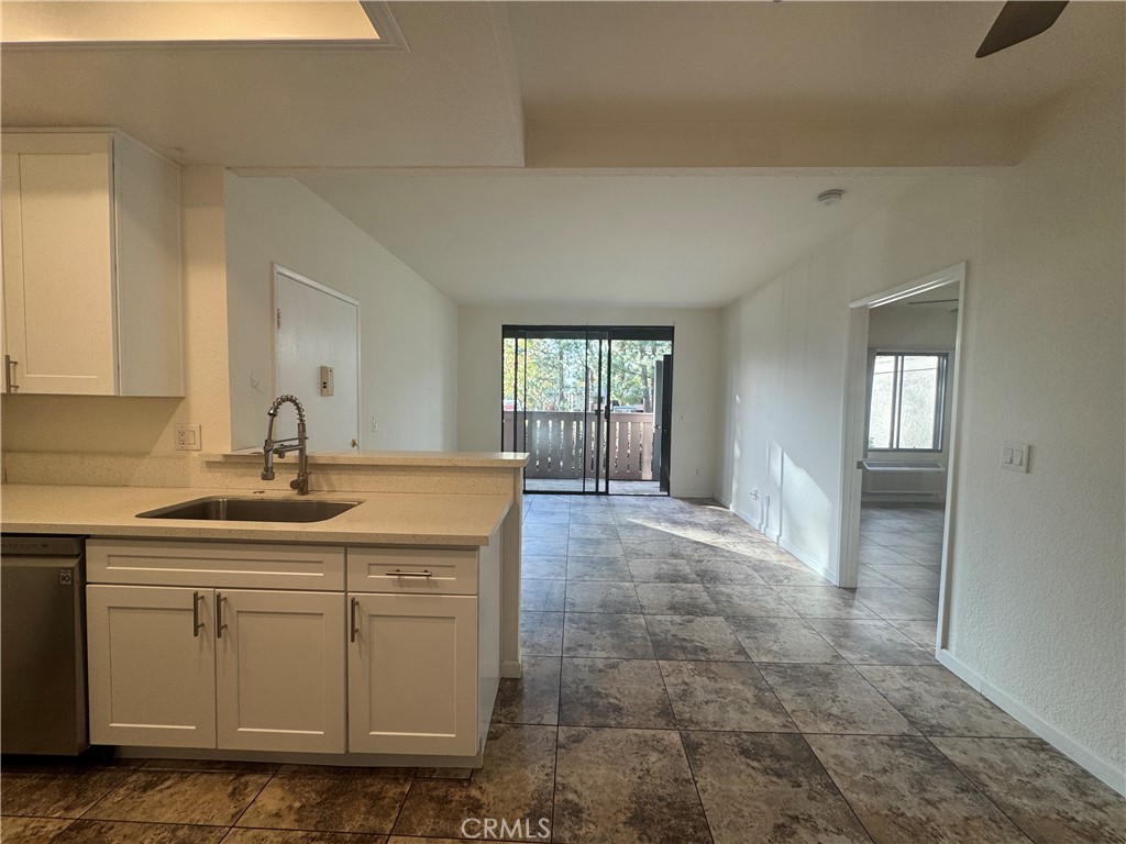 20702 El Toro Road, Unit 309 Lake Forest, CA 92630 - Photo 6 of 15