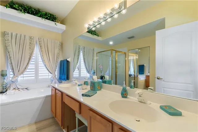 $829,000 | 9821 Spring Run Boulevard, Estero, FL 34135