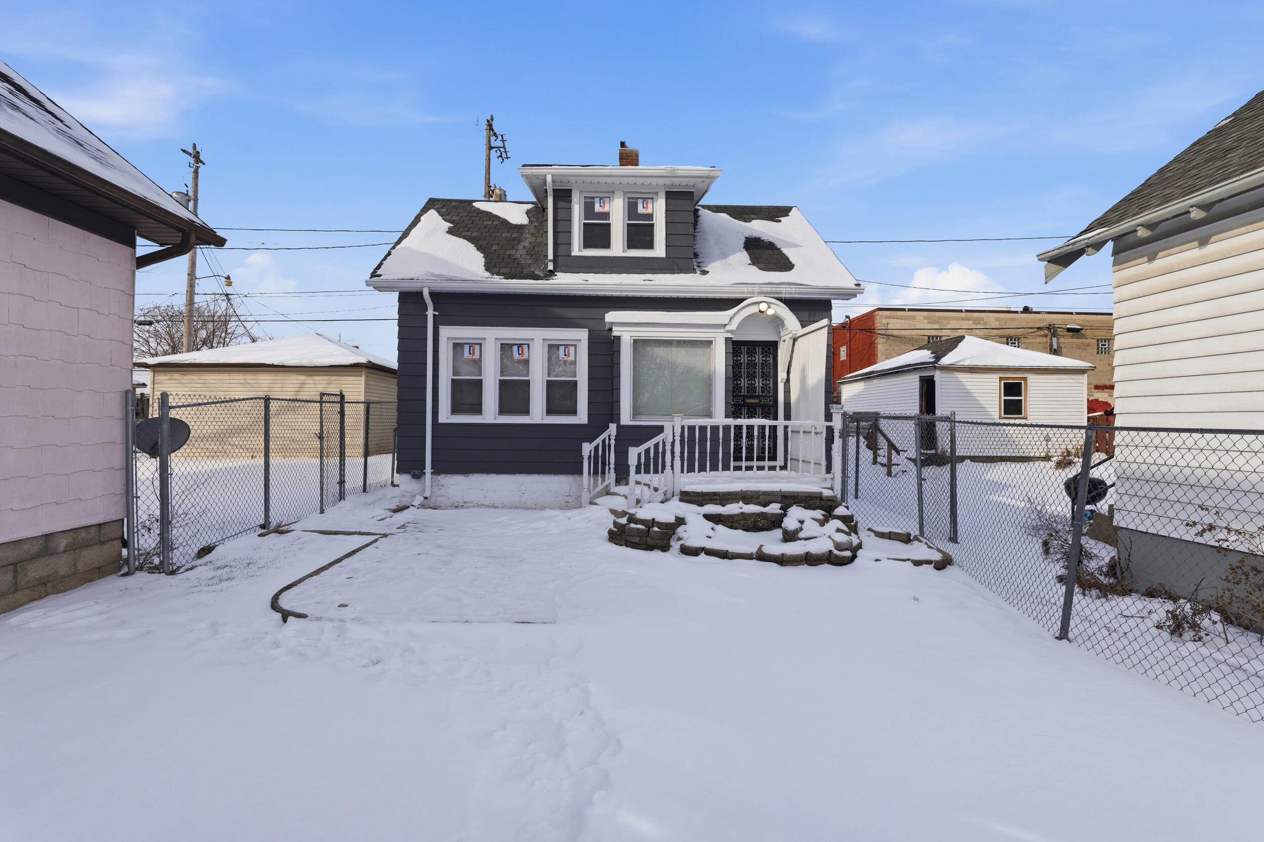 5257 North 34th Street Milwaukee, WI 53209 - Photo 16 of 18 Exterior