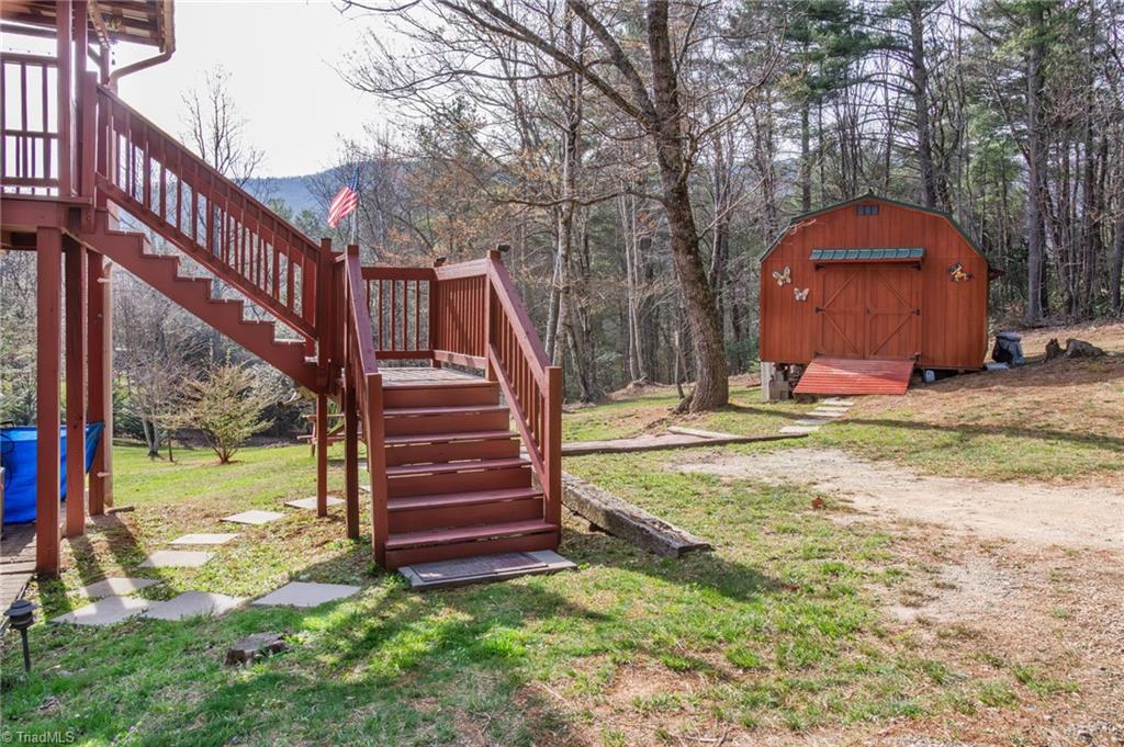 6414 Summit Road Purlear, NC 28665 - Photo 33 of 36
