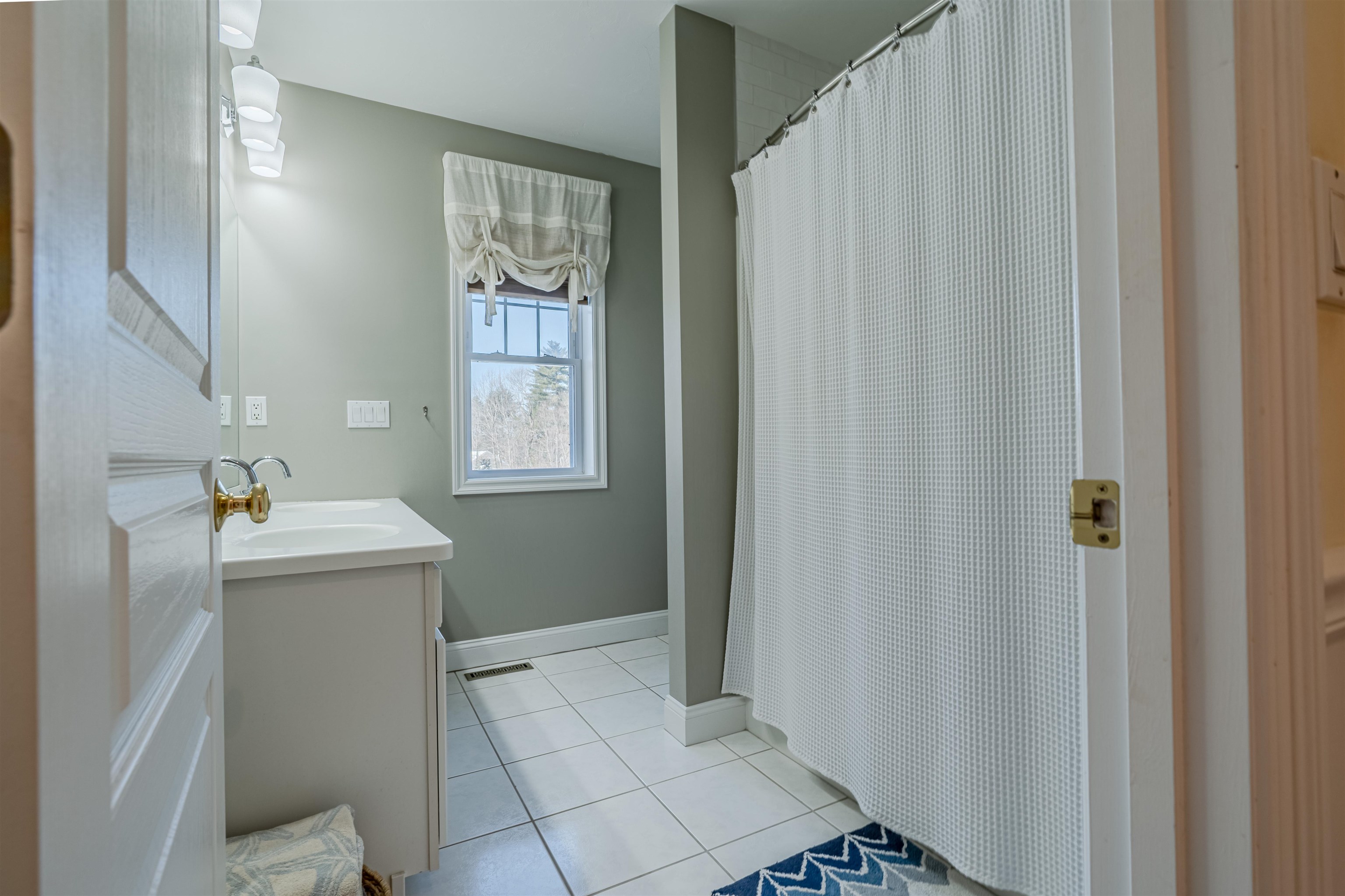 3 Chisholm Farm Drive Stratham, NH 03885 - Photo 40 of 47