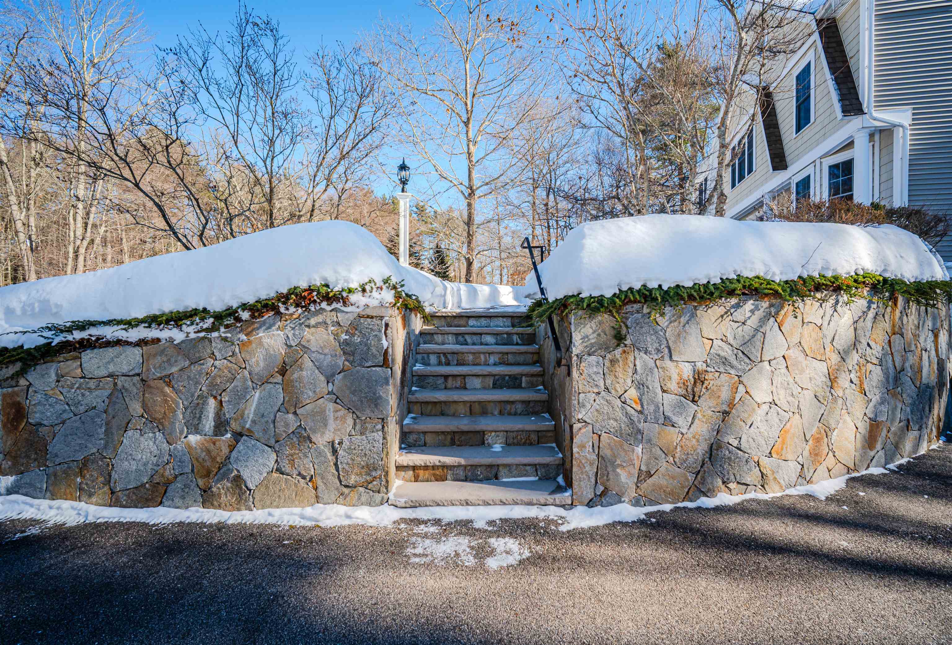 3 Chisholm Farm Drive Stratham, NH 03885 - Photo 4 of 47